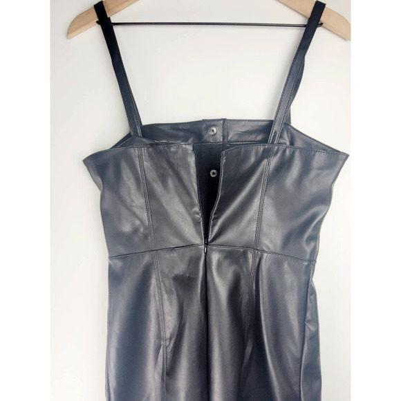 NEW BB DAKOTA Vegan Faux Leather Black Mini Dress - Size 6 - Picture 7 of 9